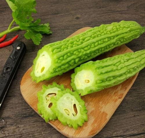 马来西亚人吃瓜视频,揭秘当地美食文化新潮流